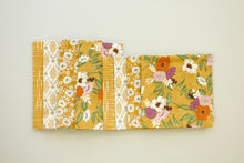 Load image into Gallery viewer, Warm Gold Toned Napkins - Set of 4