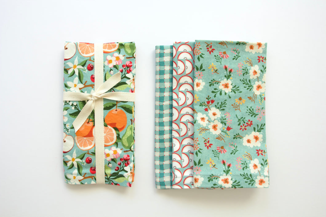 Picnic Basket - Set of 4
